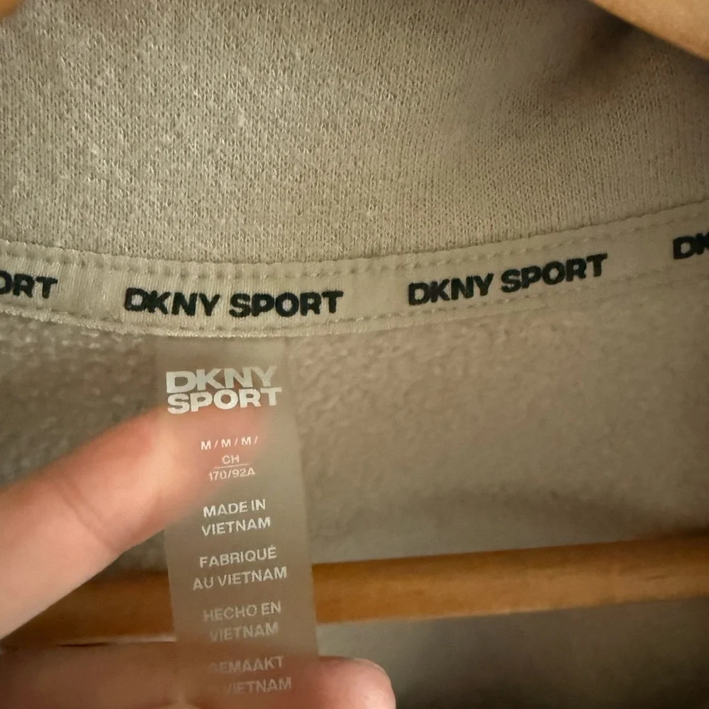 DKNY Cream Cropped Collar Pullover Sport Sweatshirt - Picture 3 of 5